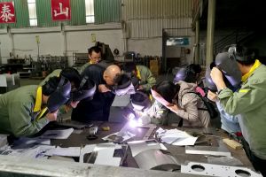 廣州鈑金設(shè)計加工廠家，【恒宇泰金屬】做與同行不重復(fù)的產(chǎn)品