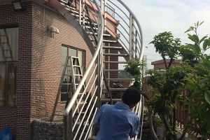不銹鋼樓梯加工多少錢？真材實(shí)料安全第一【恒宇泰金屬】