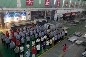 高新技術(shù)鈑金加工廠-【恒宇泰】，歡迎客戶隨時來指導(dǎo)考察
