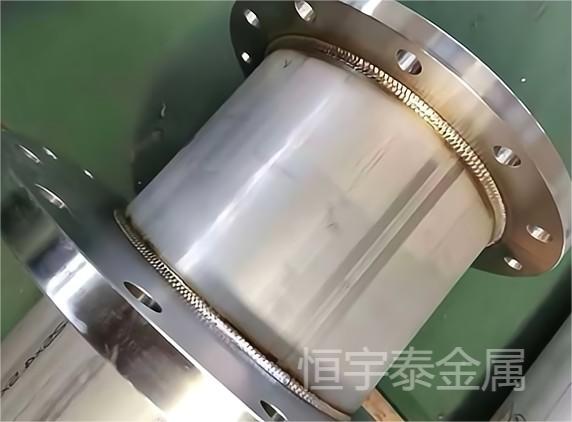 這是一種非常實(shí)用的仰焊操作方法